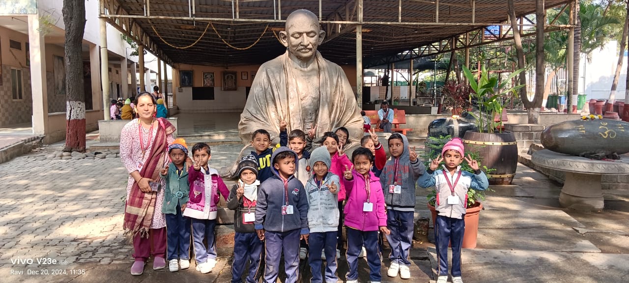 Educational Visit by English Medium School students